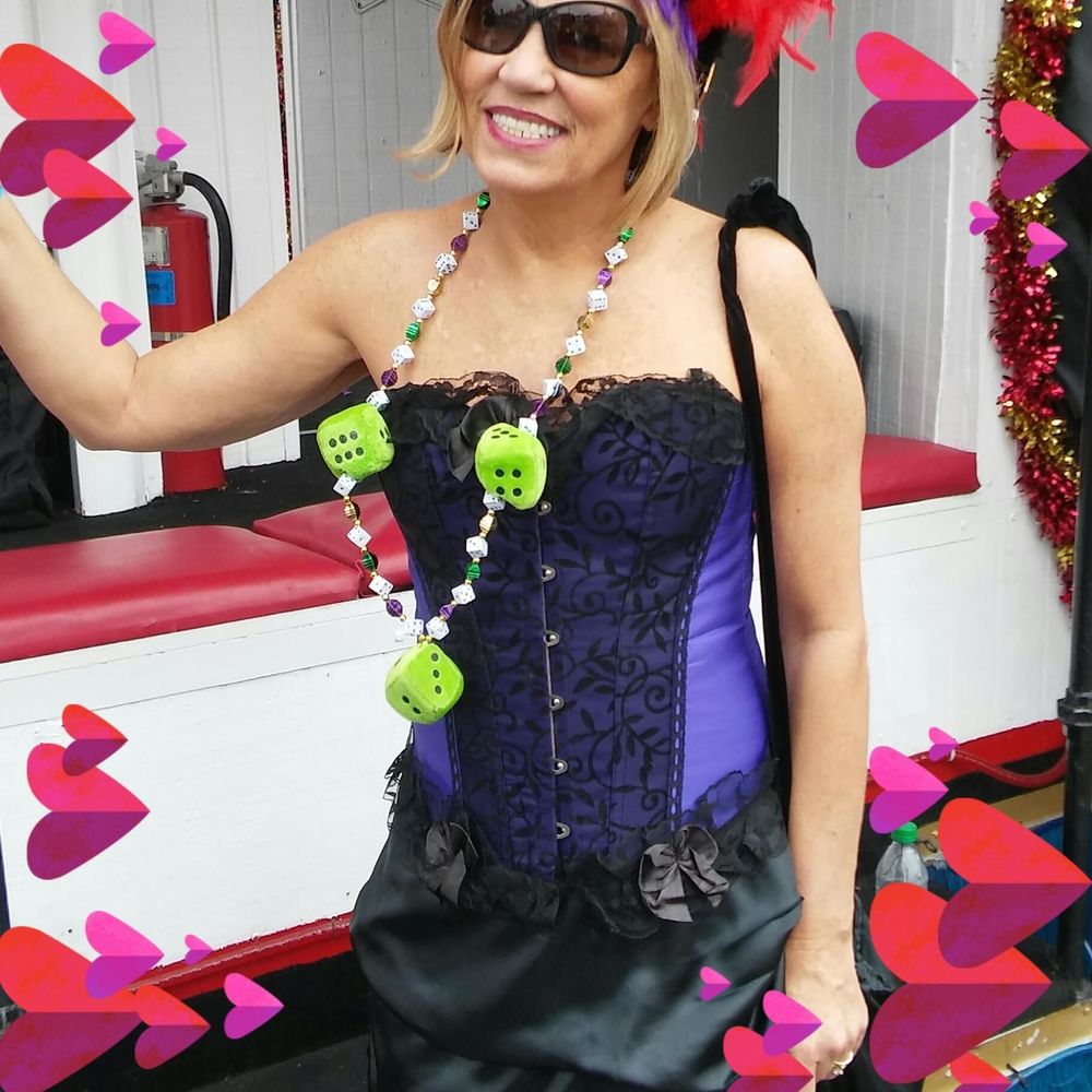 Meet your Posher, Holly